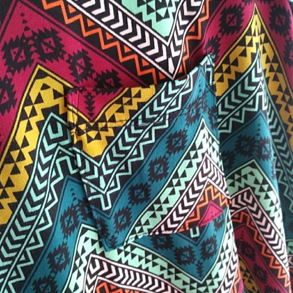 Amazing Carly Aztec Print!!!! - Picture 4 of 5